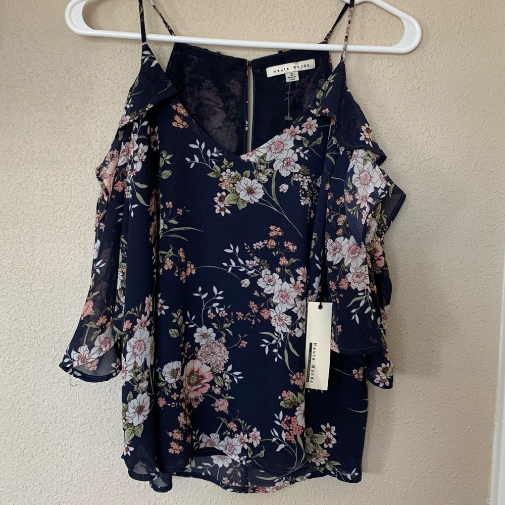 NWT Haute Monde floral top